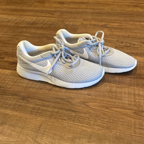 Nike Running Shoes - Picture 2 of 2